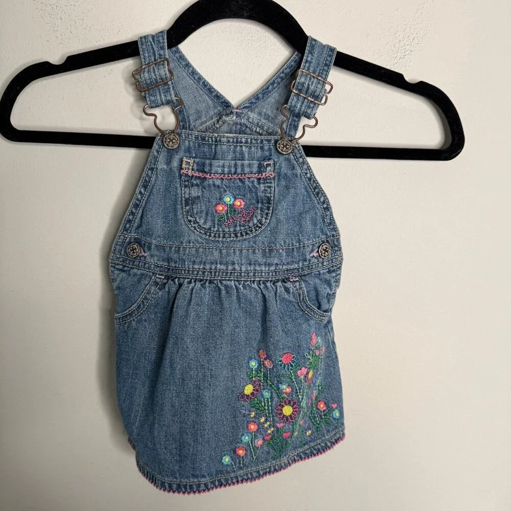 OshKosh B'Gosh Girls Blue Denim Floral Front Pocket Skirt Dress Overalls vintage